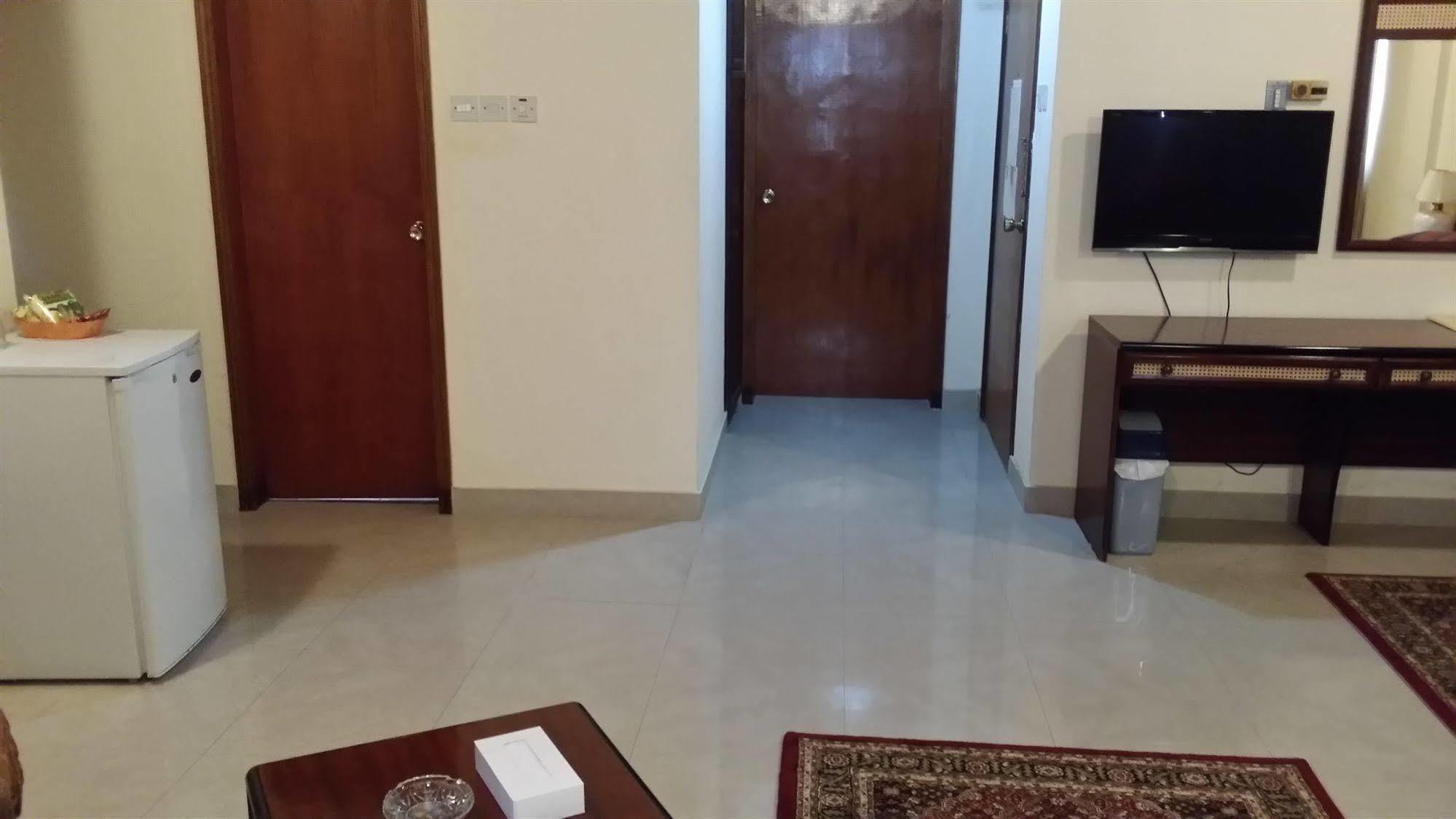 Atlas Hotel Manama Exterior photo