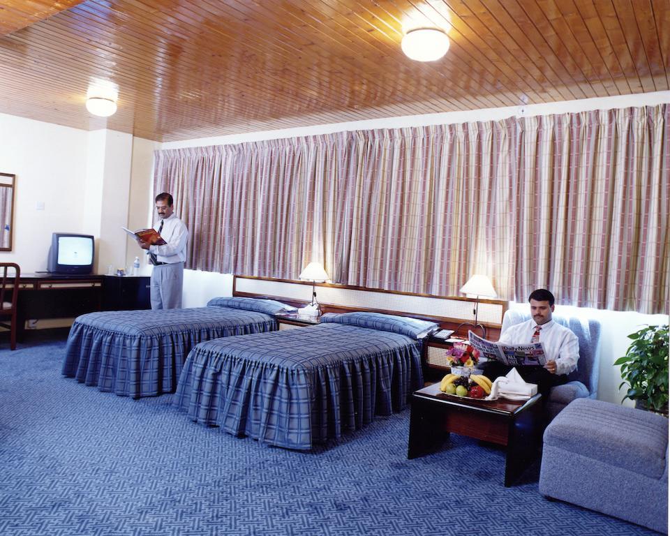 Atlas Hotel Manama Exterior photo